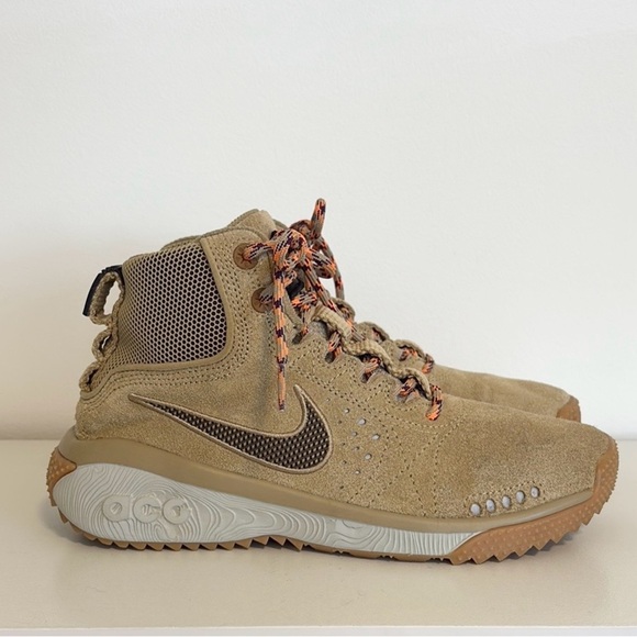Nike ACG Angels Rest 'Light Bone' hiking shoe , sz 6M or 7.5 W - Picture 1 of 10